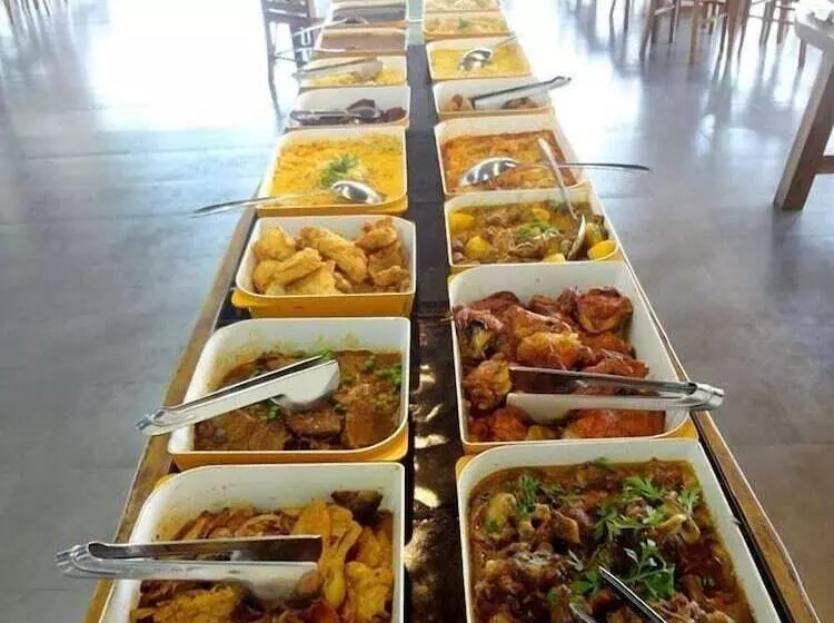 Отель Aldeia Das Aguas Park Resort