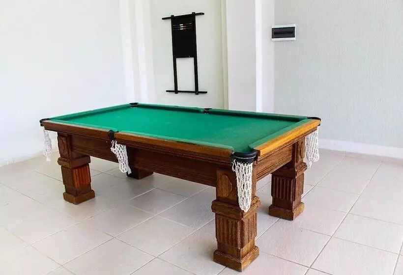 Отель Aldeia Das Aguas Park Resort