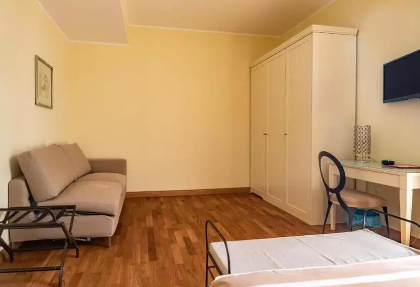 Отель De La Plage