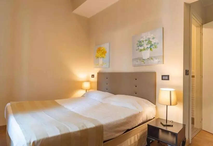 Отель De La Plage