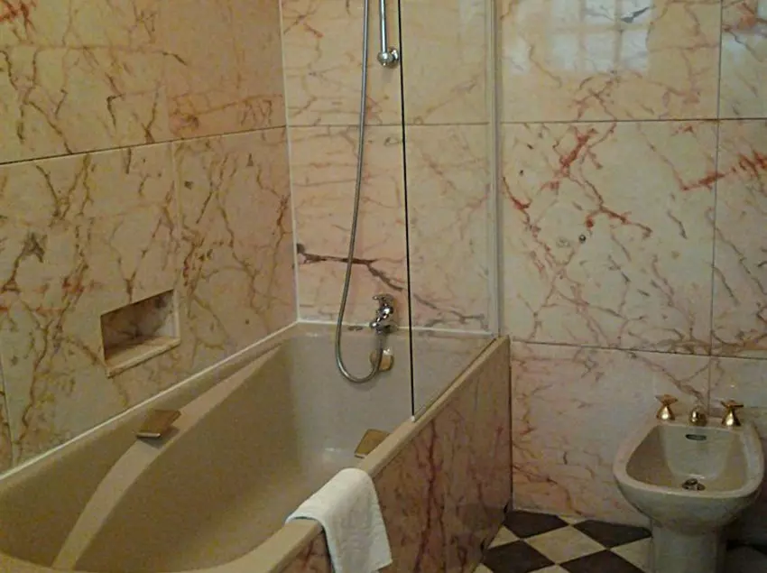 Hotel De La Tour De L'horloge