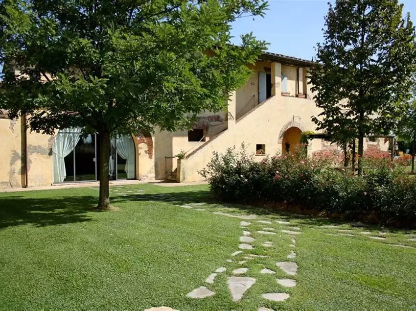 ホテル Foresteria Il Giardino Di Fontarronco