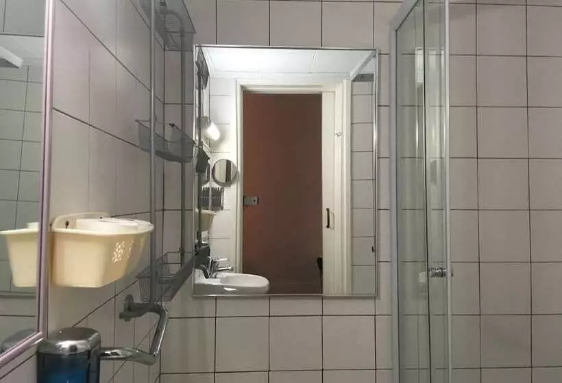 Kiniras Traditional Hotel & Restaurant