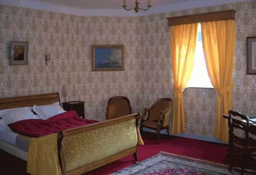 Отель Manoir Du Stang