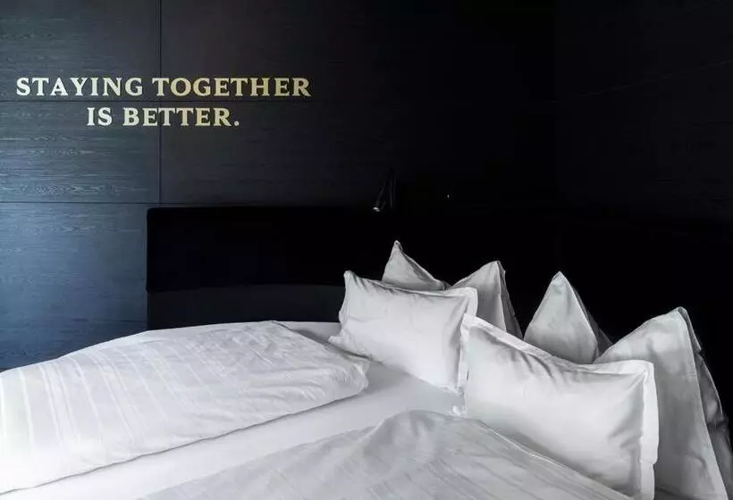 Отель Prinz Rudolf Smart