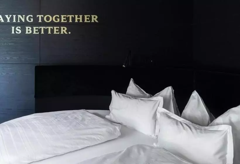 Отель Prinz Rudolf Smart