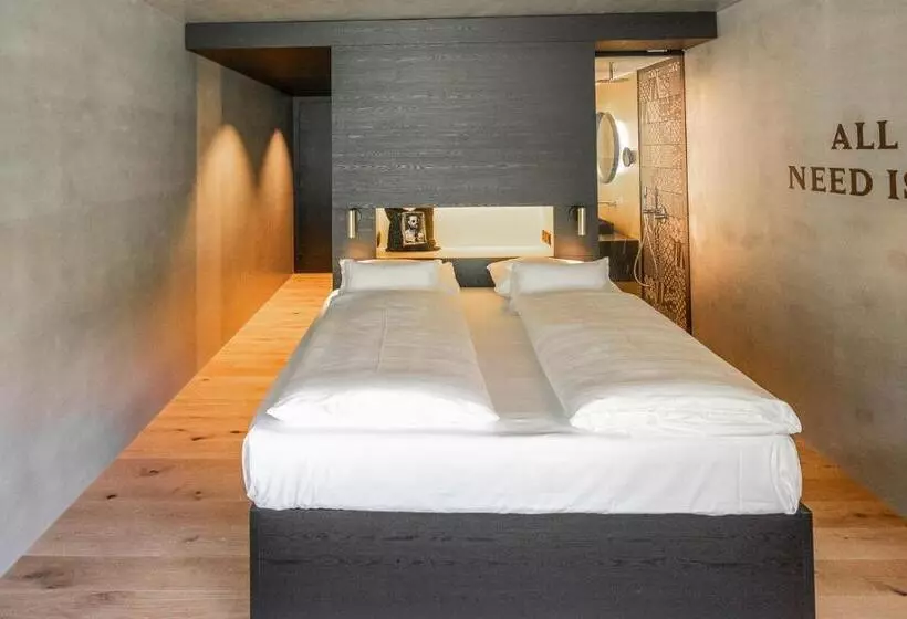 Отель Prinz Rudolf Smart