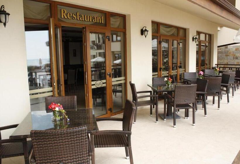 هتل Relax Holiday Complex & Spa