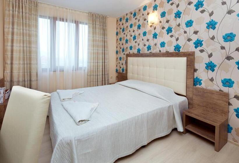 هتل Relax Holiday Complex & Spa