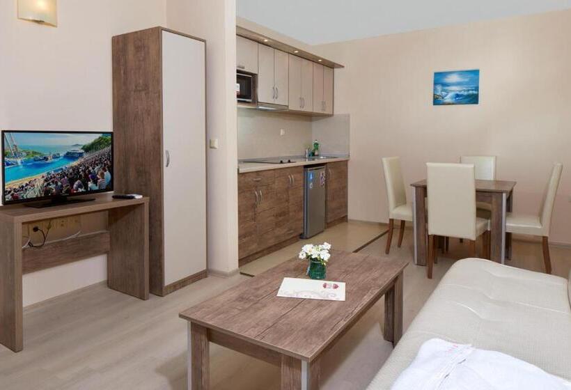 هتل Relax Holiday Complex & Spa