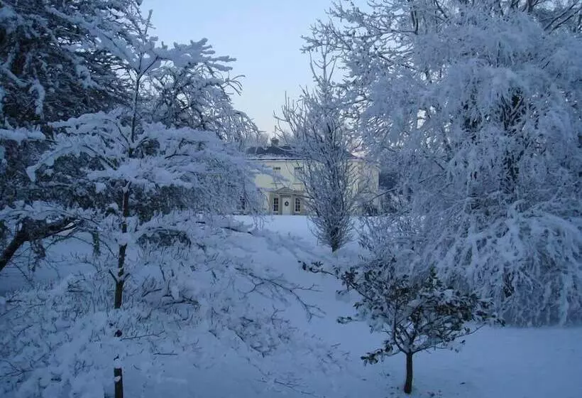 乡村酒店  Castle Grove Country House