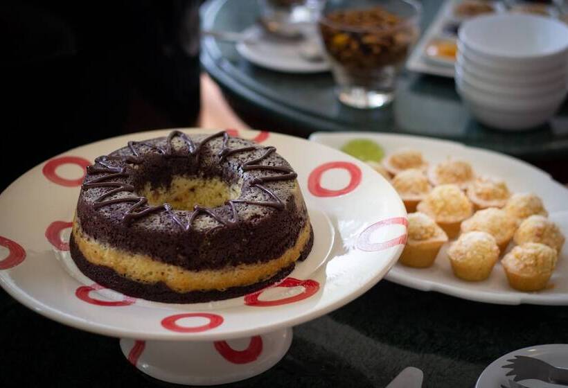 هتل Solar Do Imperio