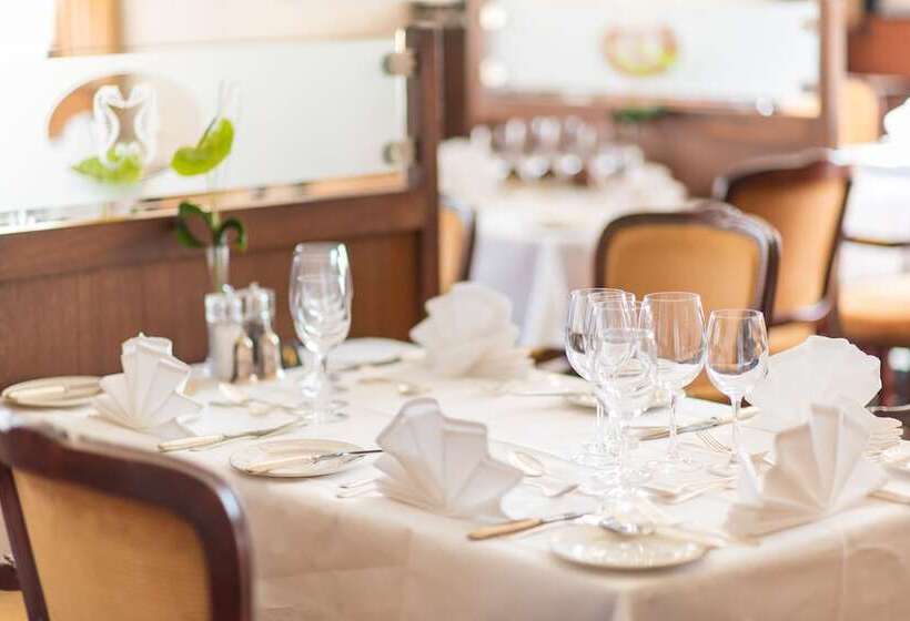 The Victoria Hotel & Source Spa