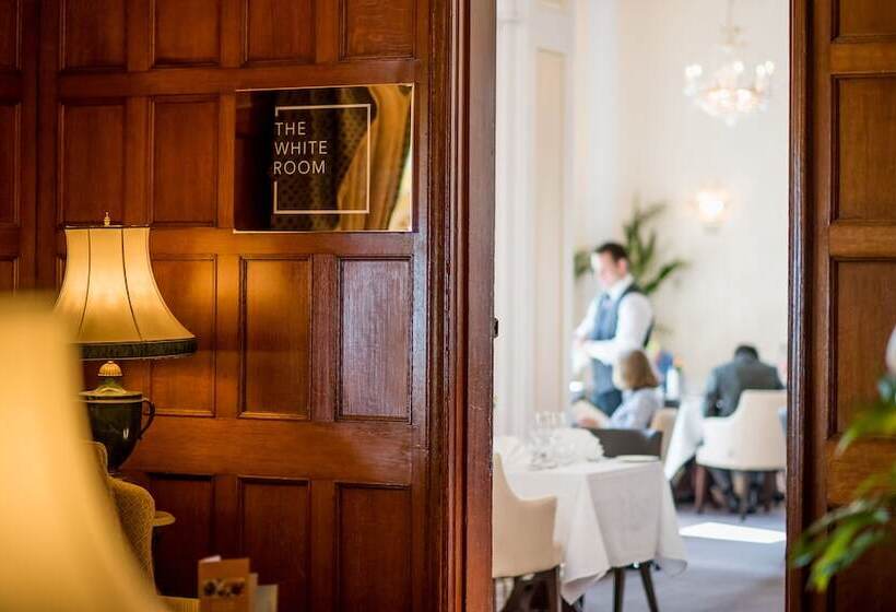 The Victoria Hotel & Source Spa