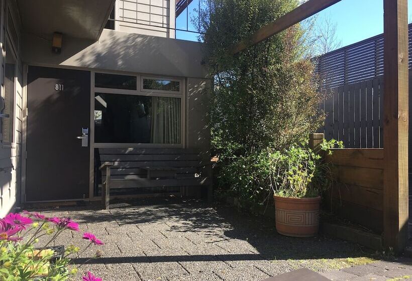 فندق على الطريق Abaco On Jervois