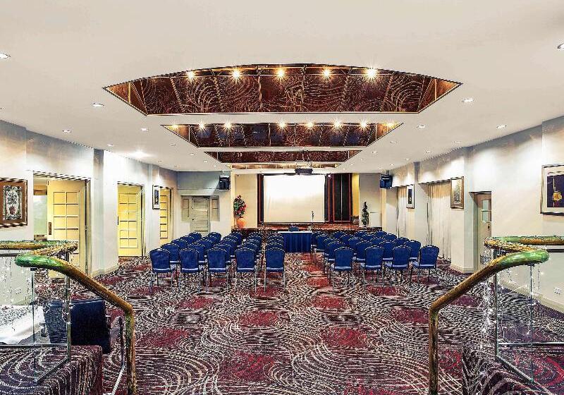 מוטל Mercure Maitland Monte Pio