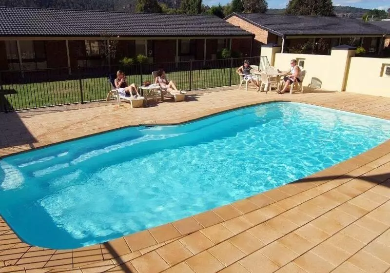 Zig Zag Motel & Apartments