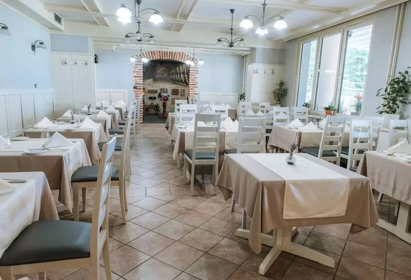 هتل Apartmaji Triglav