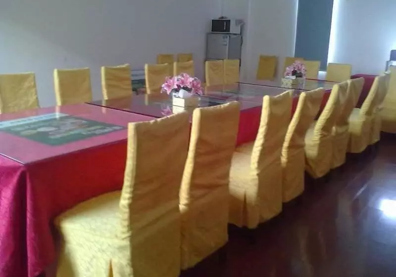 ホテル Greentree Inn Shanghai Jiuting Street Express