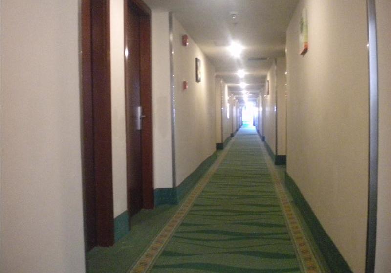 בית מלון כפרי Greentree Inn Shanghai Jiuting Street Express