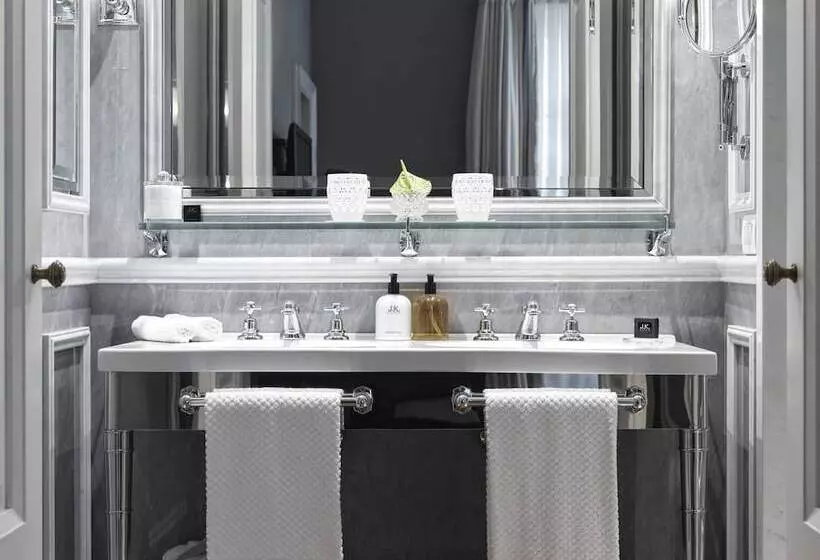 J.k. Place Roma The Leading Hotels Of The World