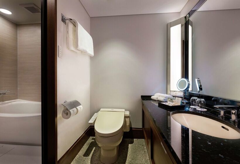 בית מלון כפרי Kyukaruizawa Kikyo, Curio Collection By Hilton