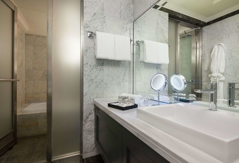 בית מלון כפרי Kyukaruizawa Kikyo, Curio Collection By Hilton