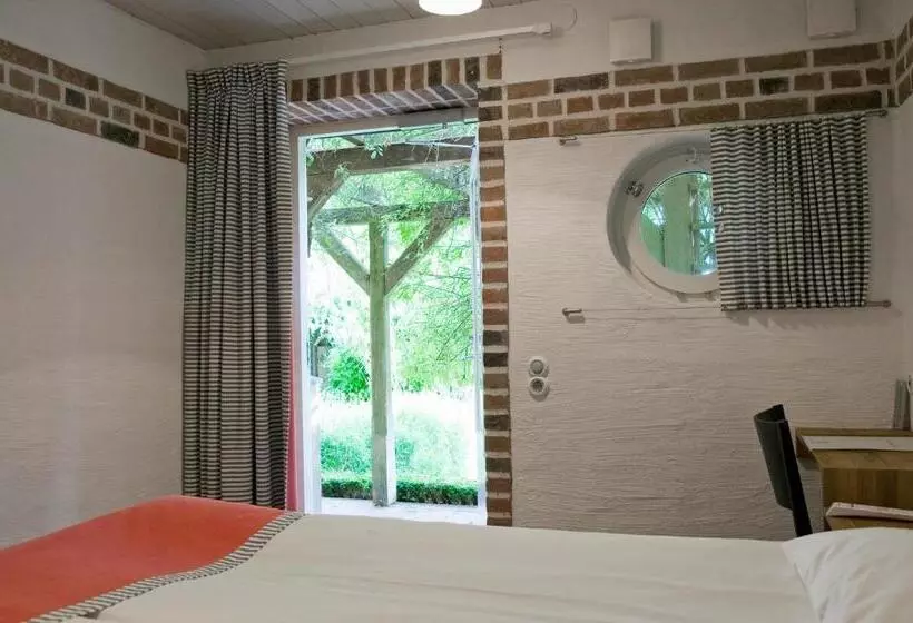 ホテル Ängavallen