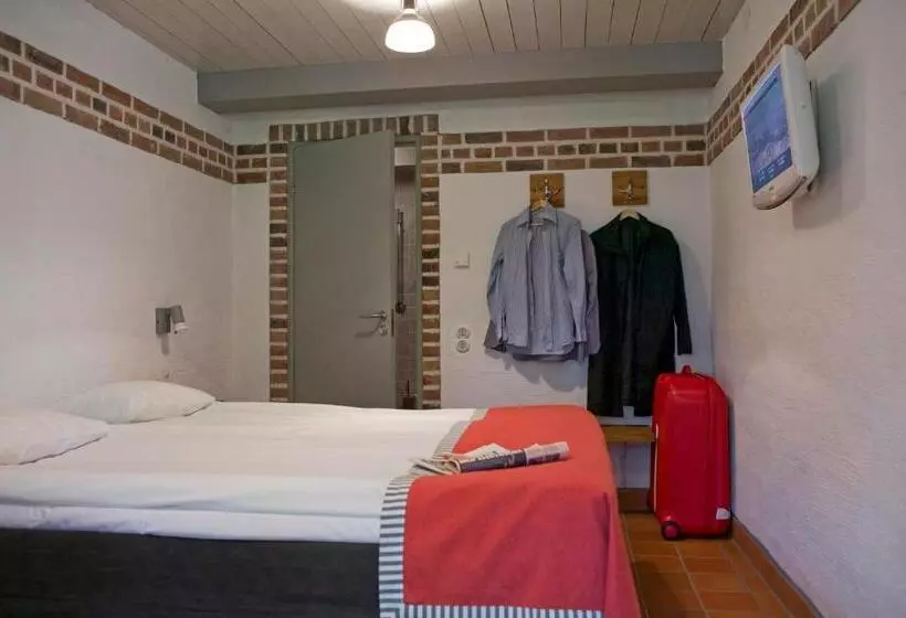 ホテル Ängavallen