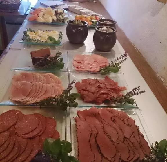 ホテル Ängavallen