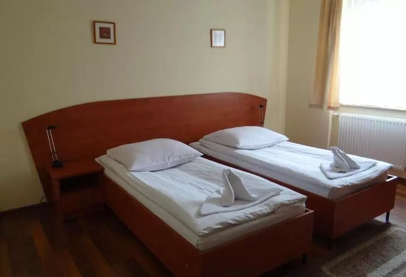 Отель Restauracja Kinga