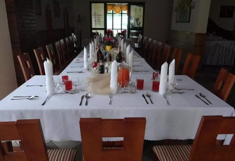 Отель Restauracja Kinga