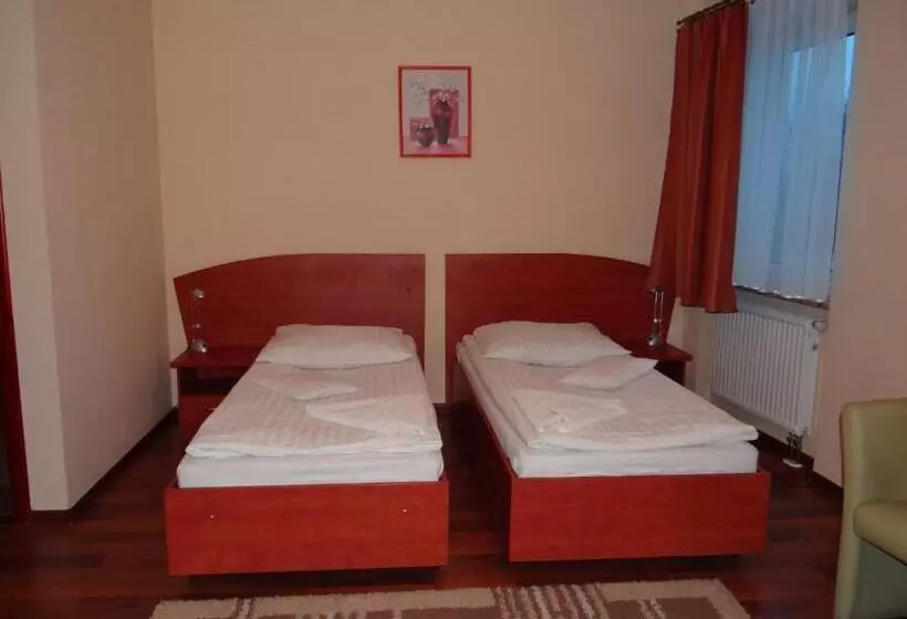 Отель Restauracja Kinga