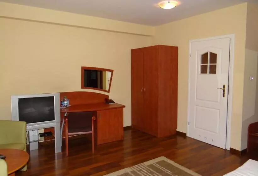 Отель Restauracja Kinga