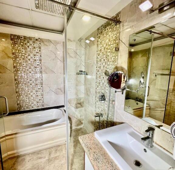 فندق Sea Hawk Hill Resort A Luxury Boutique Resort, 20 Km From Nainital