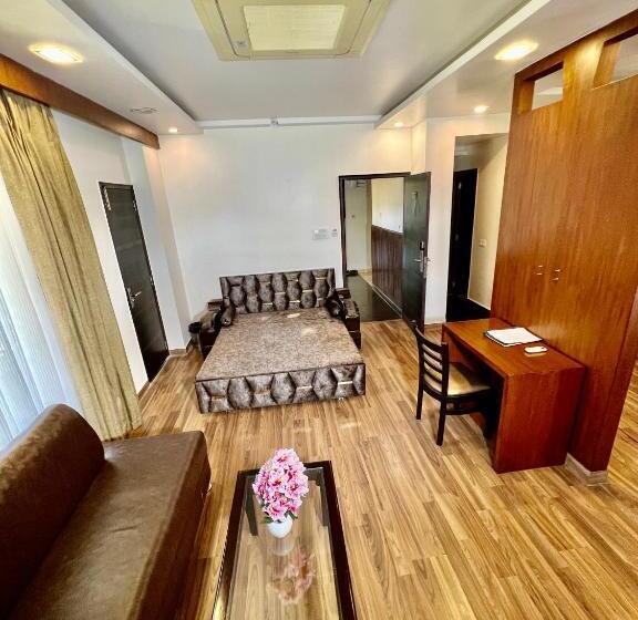 فندق Sea Hawk Hill Resort A Luxury Boutique Resort, 20 Km From Nainital