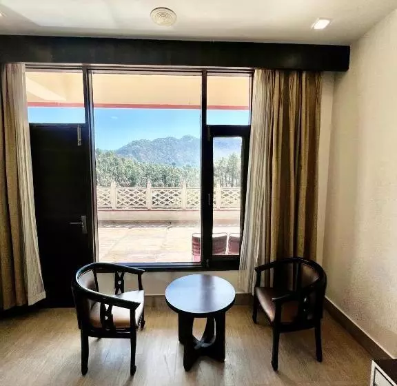 Отель Sea Hawk Hill Resort A Luxury Boutique Resort, 20 Km From Nainital