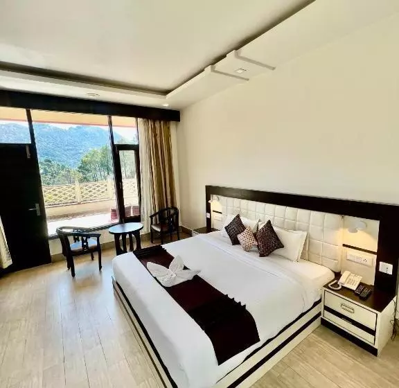 Отель Sea Hawk Hill Resort A Luxury Boutique Resort, 20 Km From Nainital