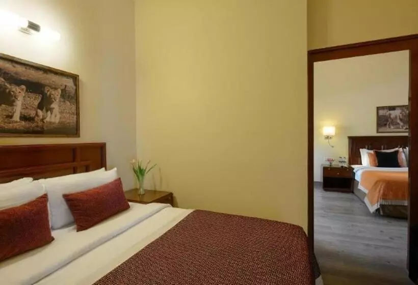 Hotel Gir Serai Ihcl Seleqtions