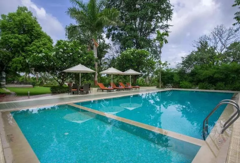 Hotel Gir Serai Ihcl Seleqtions