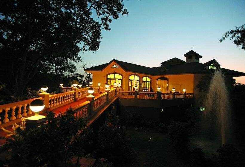 בית מלון כפרי Usha Ascot