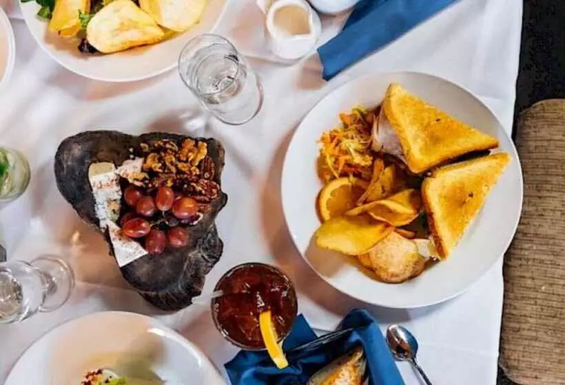 酒店 Visitor S Inn