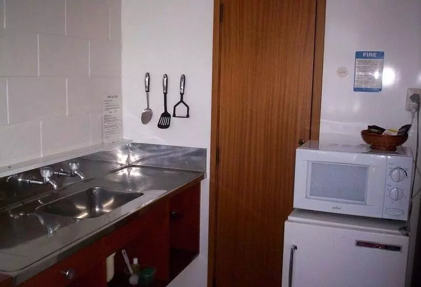 مُتل Broadway Motor Inn