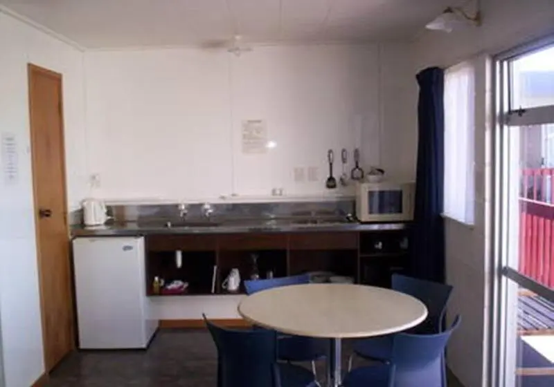 モーテル Broadway Motor Inn