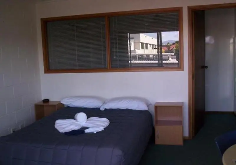 モーテル Broadway Motor Inn