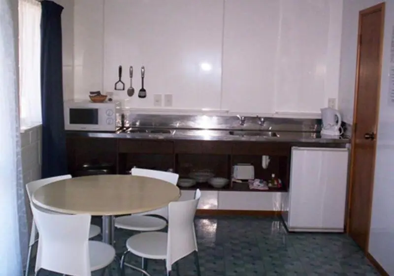 モーテル Broadway Motor Inn