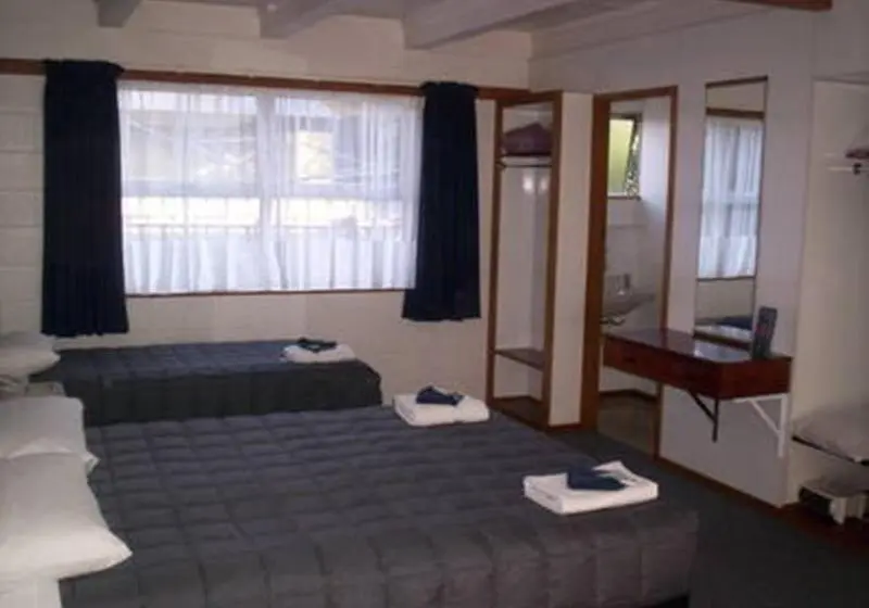 モーテル Broadway Motor Inn
