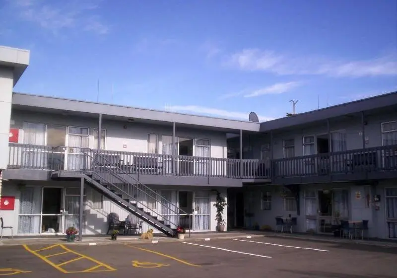 モーテル Broadway Motor Inn