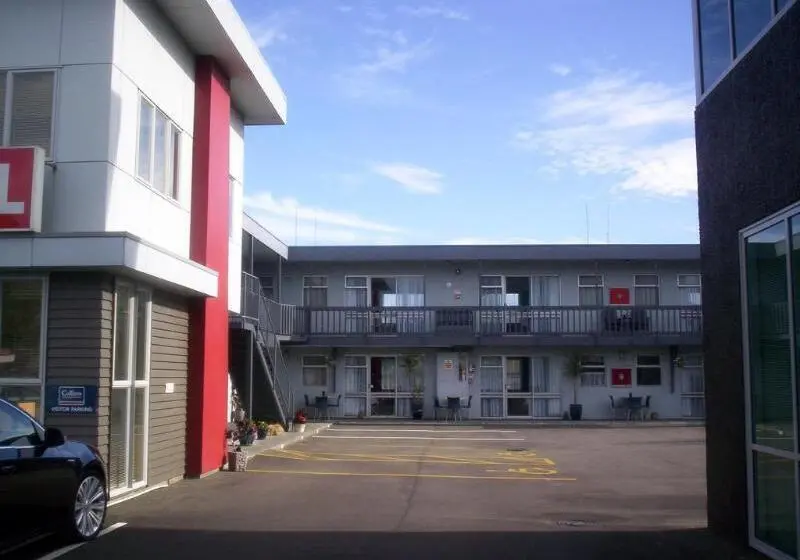 モーテル Broadway Motor Inn