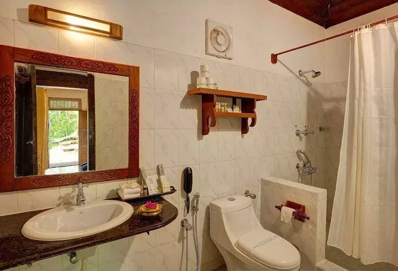 استراحتگاه Soma Manaltheeram Ayurveda Beachvillage